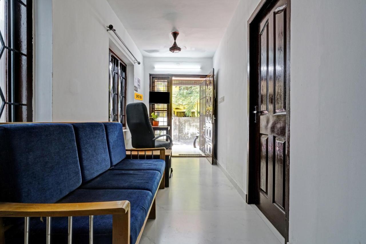 Spot On Blissful Villa Коччи Экстерьер фото