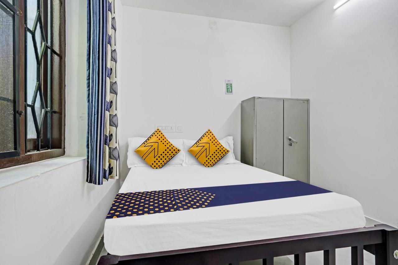 Spot On Blissful Villa Коччи Экстерьер фото